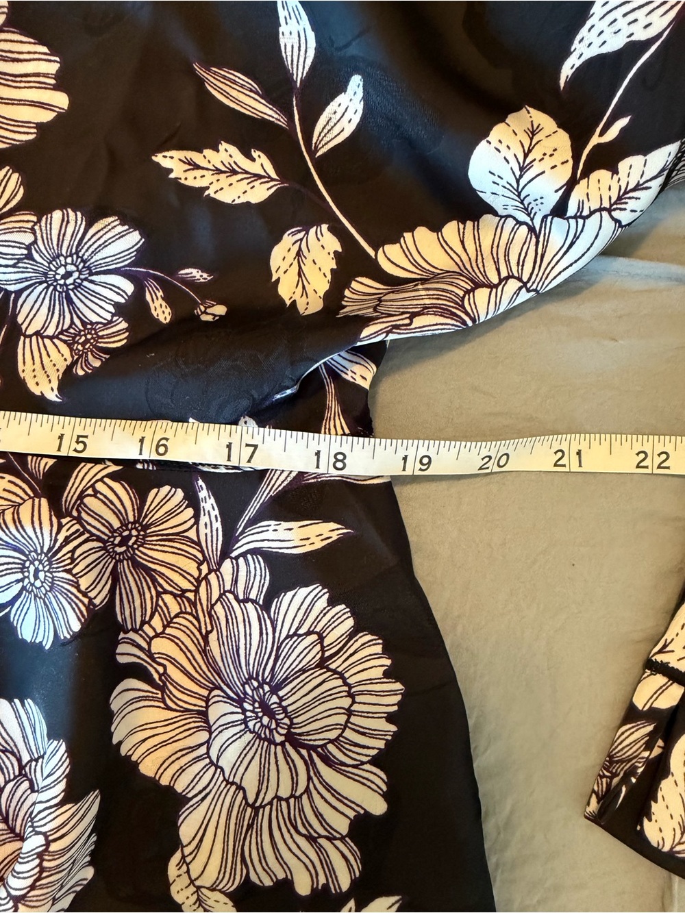 New! Free People Beauty Sleep Floral Satin PJ Set - Black & Lilac. Size Med. - Picture 6 of 9